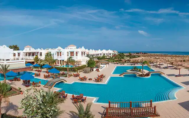 Lahami Bay Beach Resort & Gardens Pool