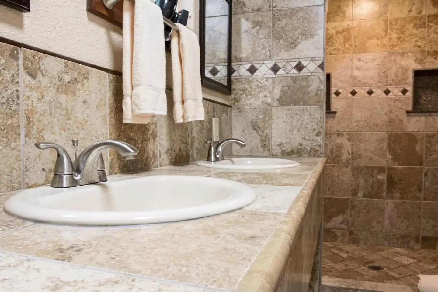 Lokahi Lodge Badezimmer