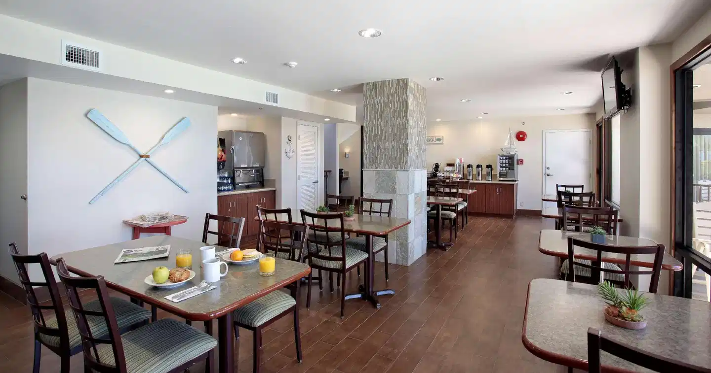 Inn at the Cove Lobby