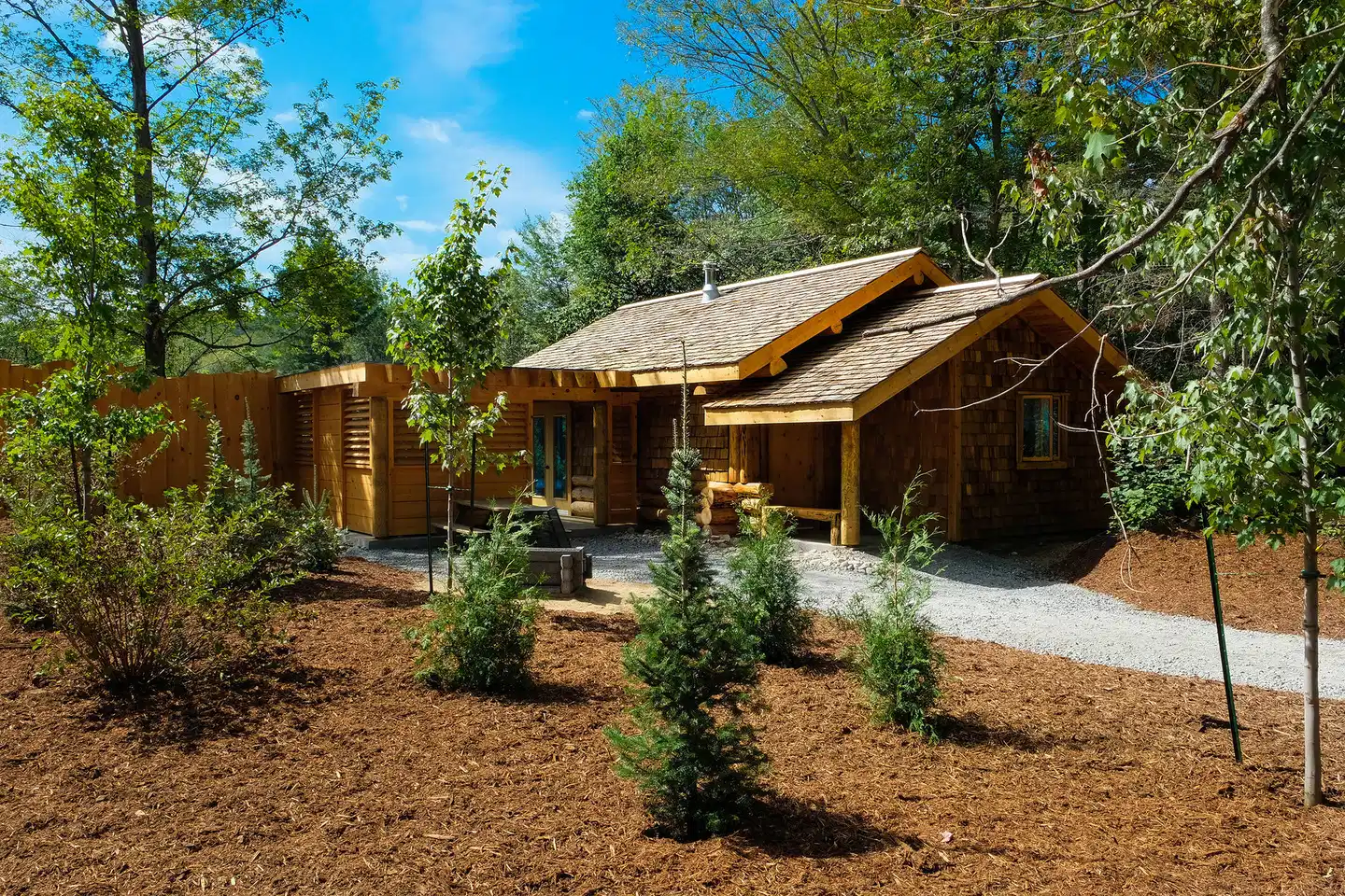 Parc Omega Aussenansicht