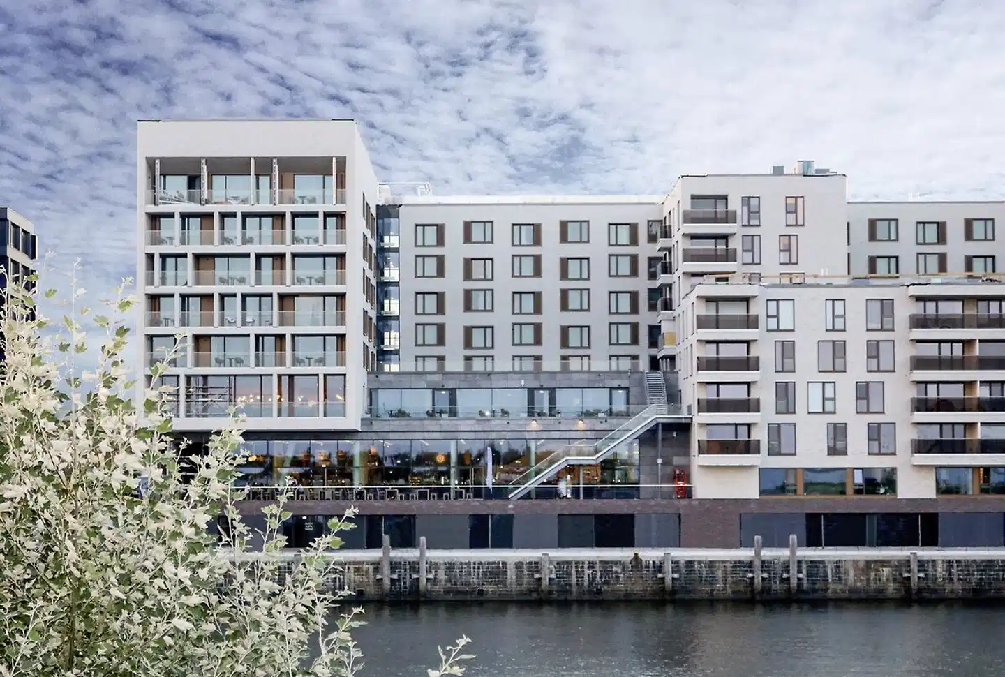 JUFA Hotel Hamburg HafenCity Aussenansicht