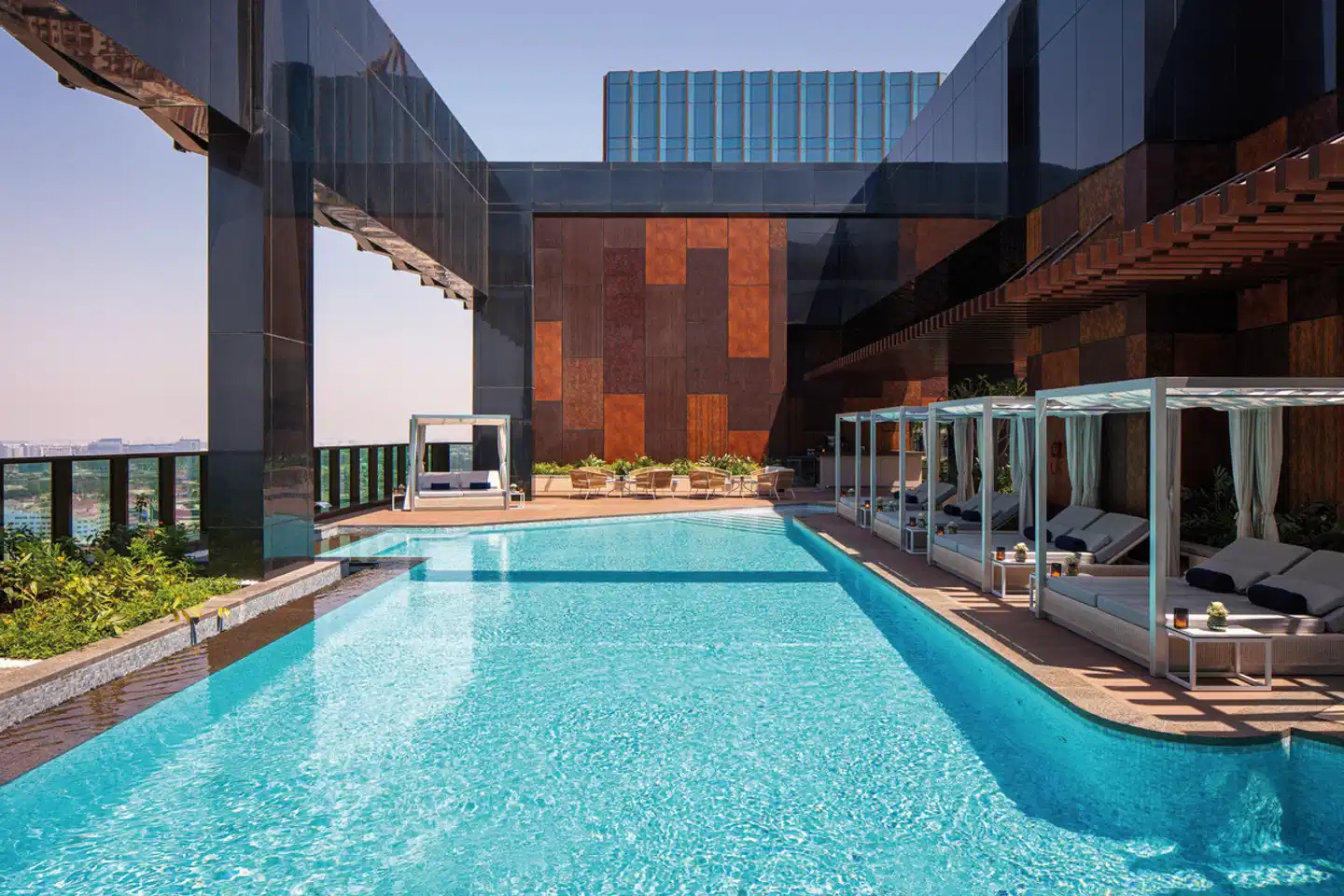 DoubleTree by Hilton Dubai M Square Pool