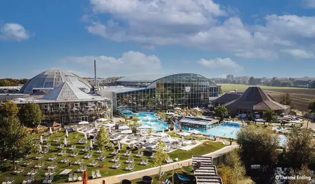 THERME ERDING & Hotel Holiday Inn Express Munich Airport - Erding Aussenansicht