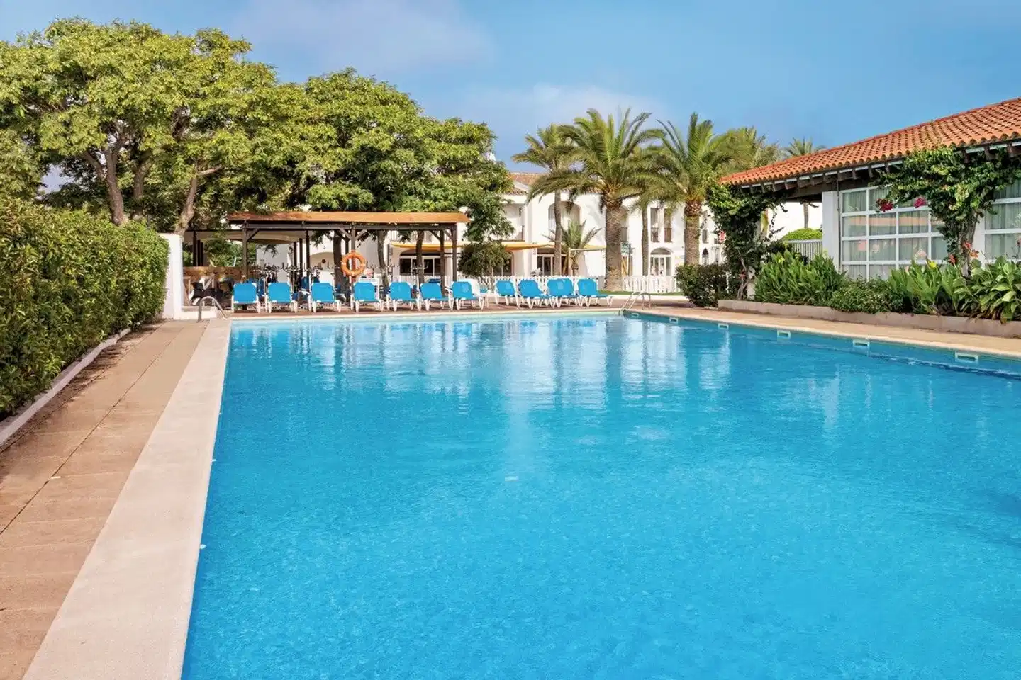 Sol Falcó Menorca Pool