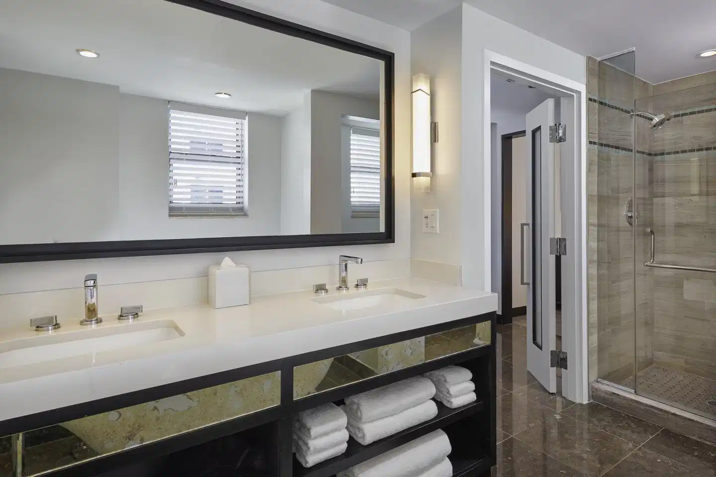 Loews Miami Beach Hotel Badezimmer