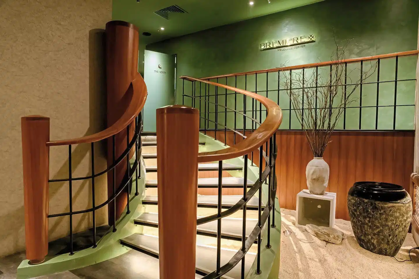 Sofitel Saigon Plaza Lobby