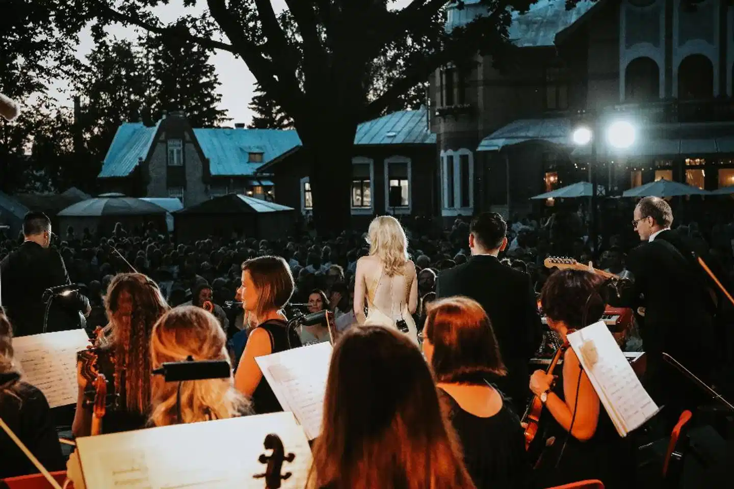 Ammende Villa Hotel & Restaurant Personen