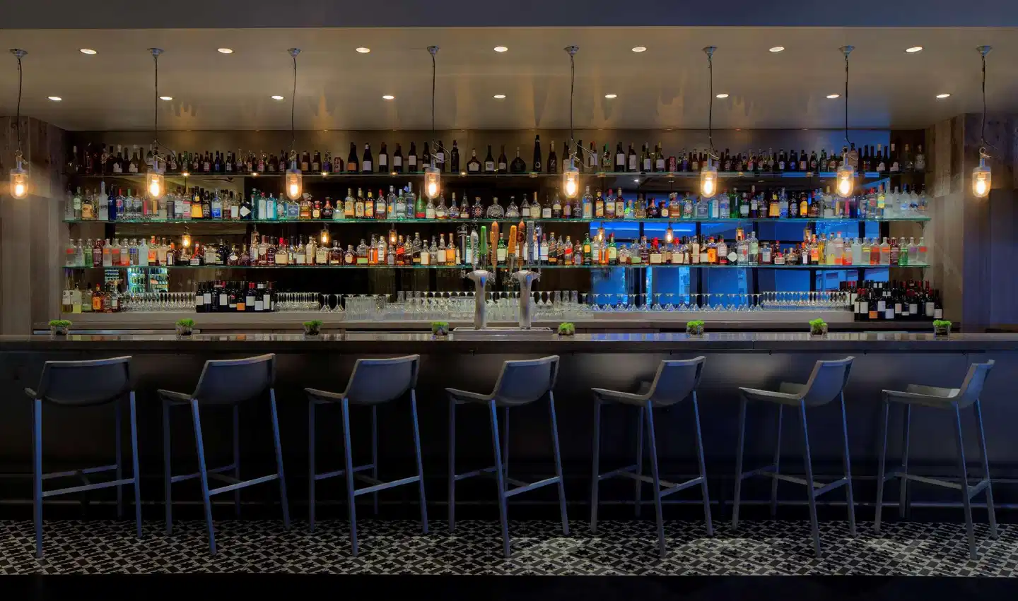 Royal Sonesta Minneapolis Downtown Bar