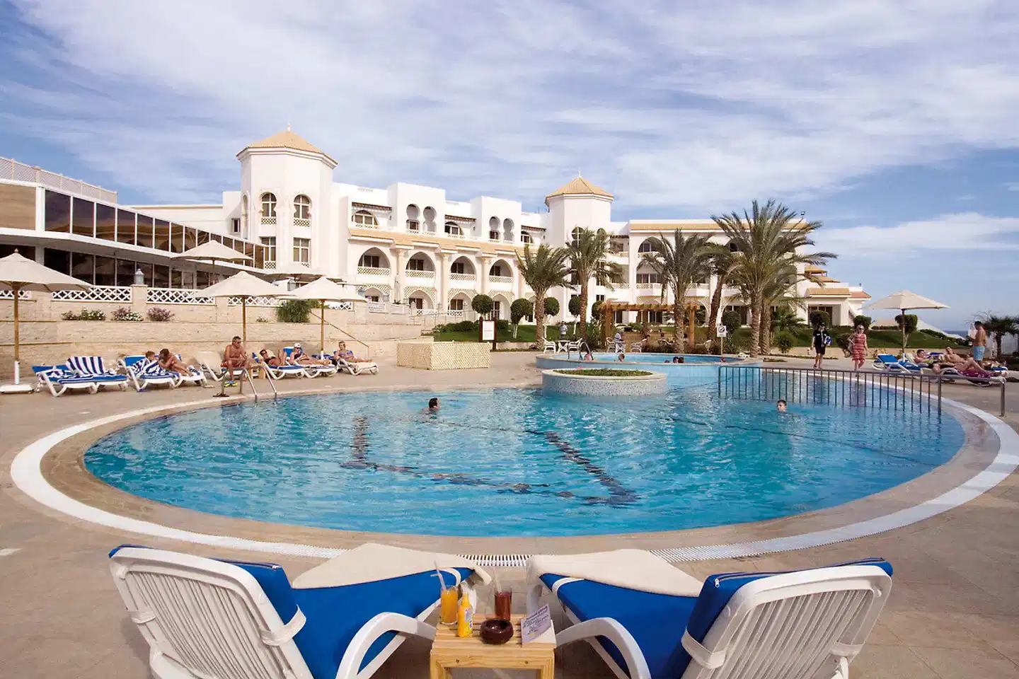 Old Palace Resort Sahl Hasheesh Pool