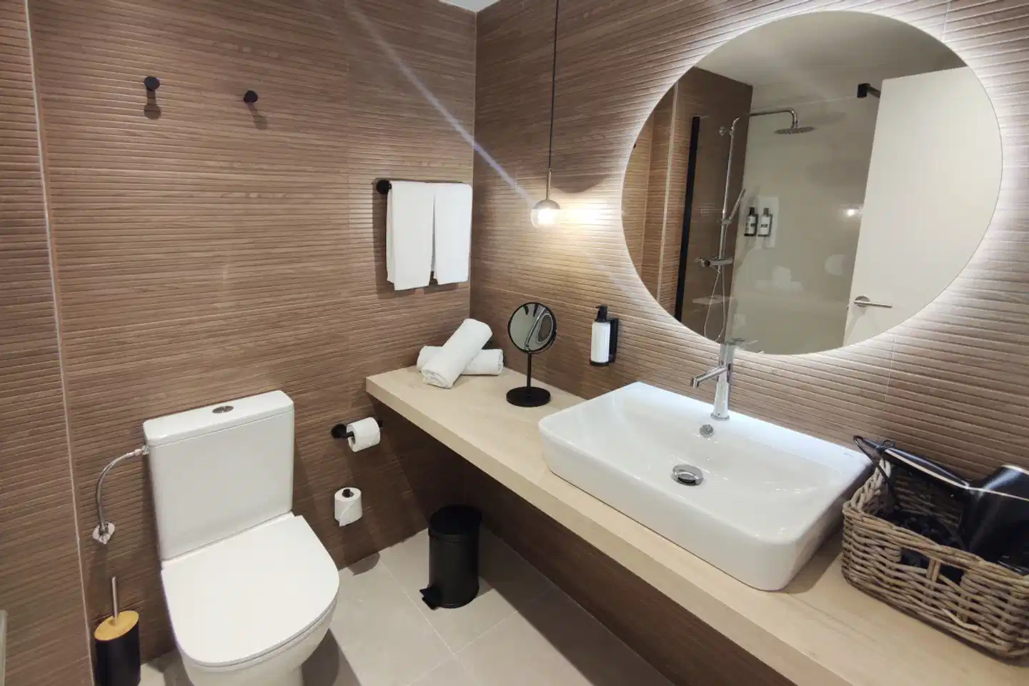 Flacalco Hotels & Apartments Badezimmer