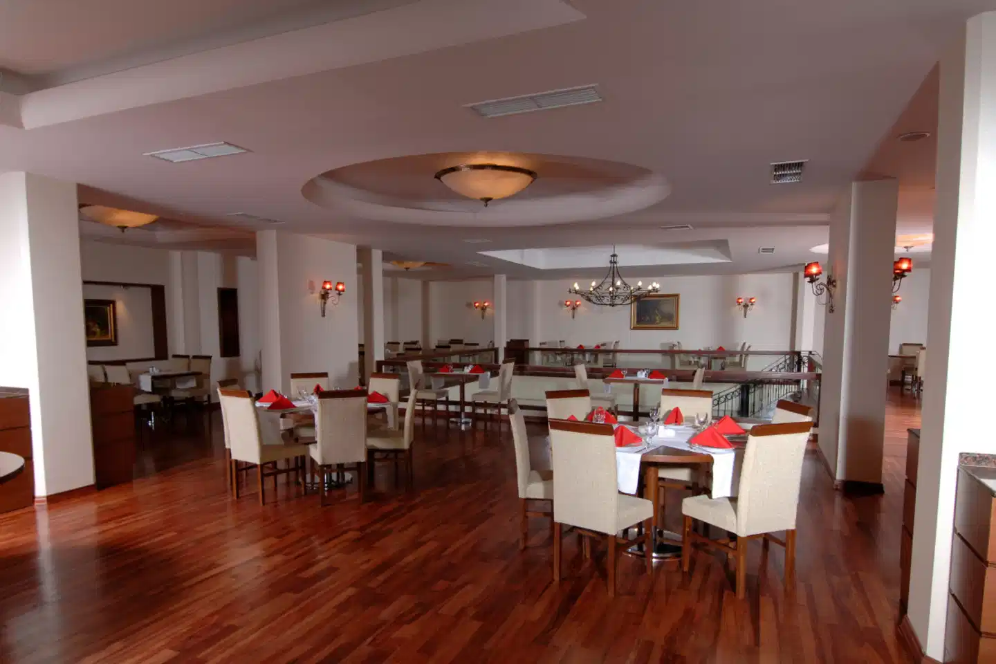 Grand Yavuz Restaurant