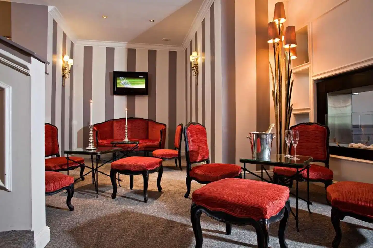 Best Western Plus Hôtel Villa D'est Lobby