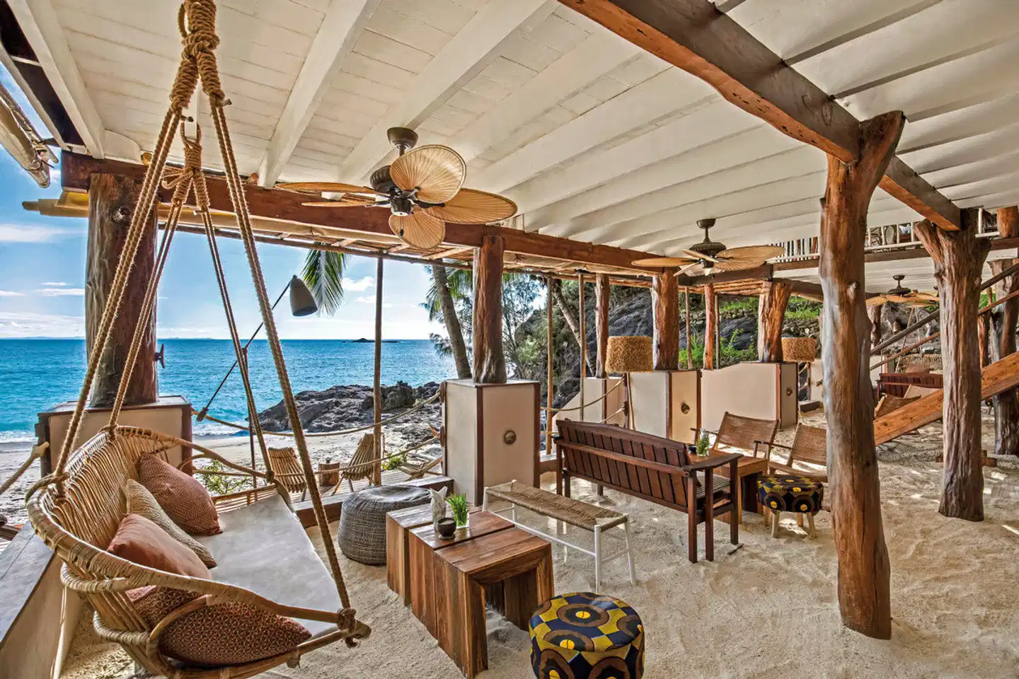 Constance Tsarabanjina Restaurant