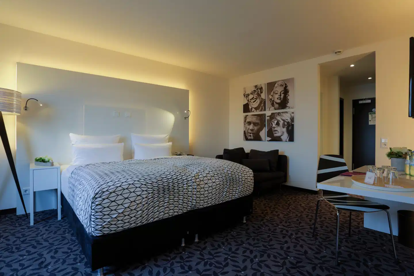 FourSide Plaza Hotel Trier Wohnbeispiel