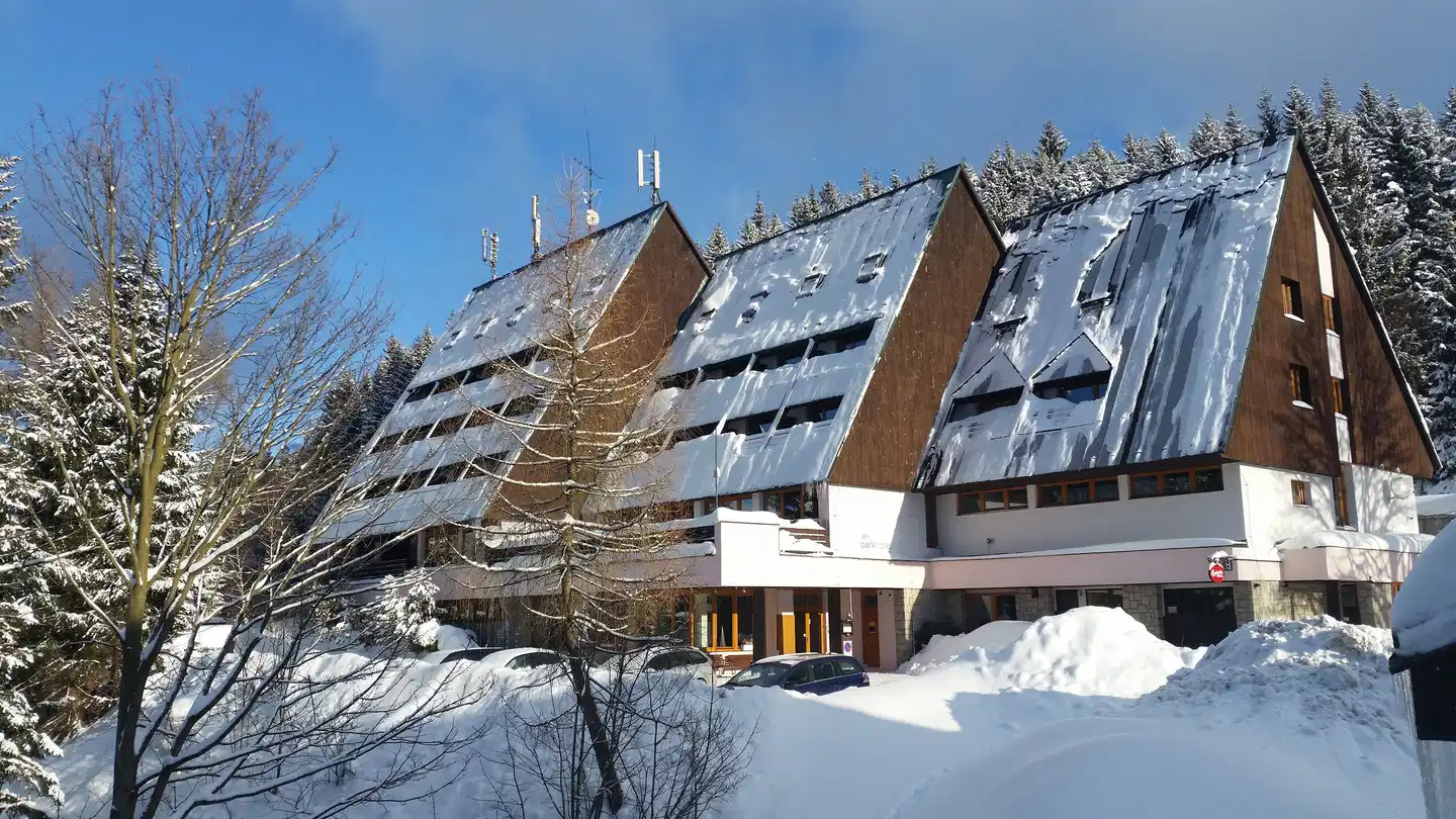 Parkhotel Harrachov Aussenansicht