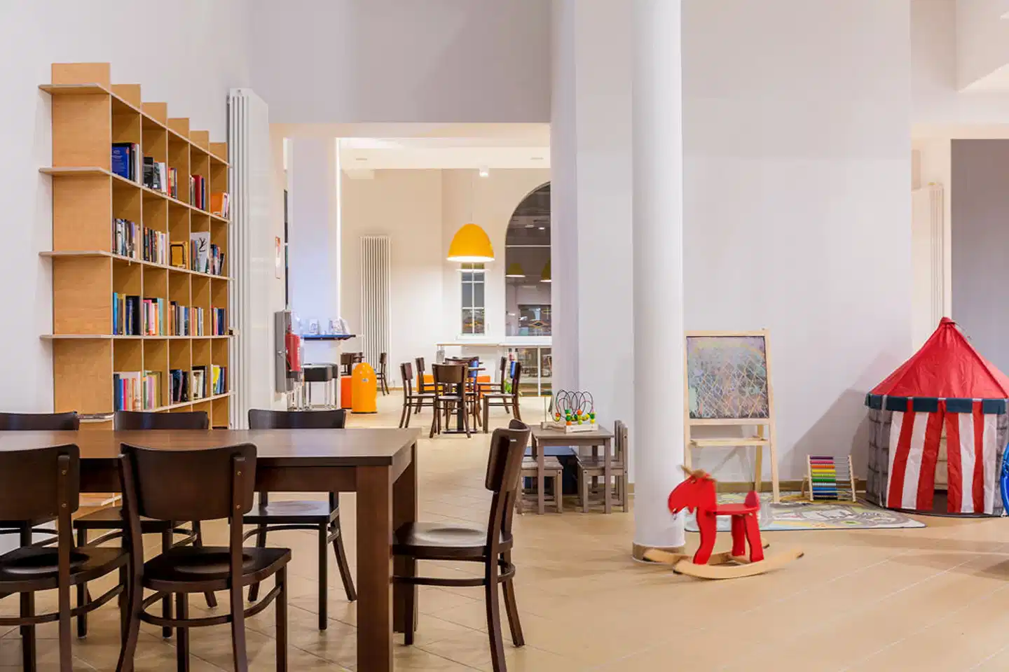 a&o Salzburg Hauptbahnhof Lobby