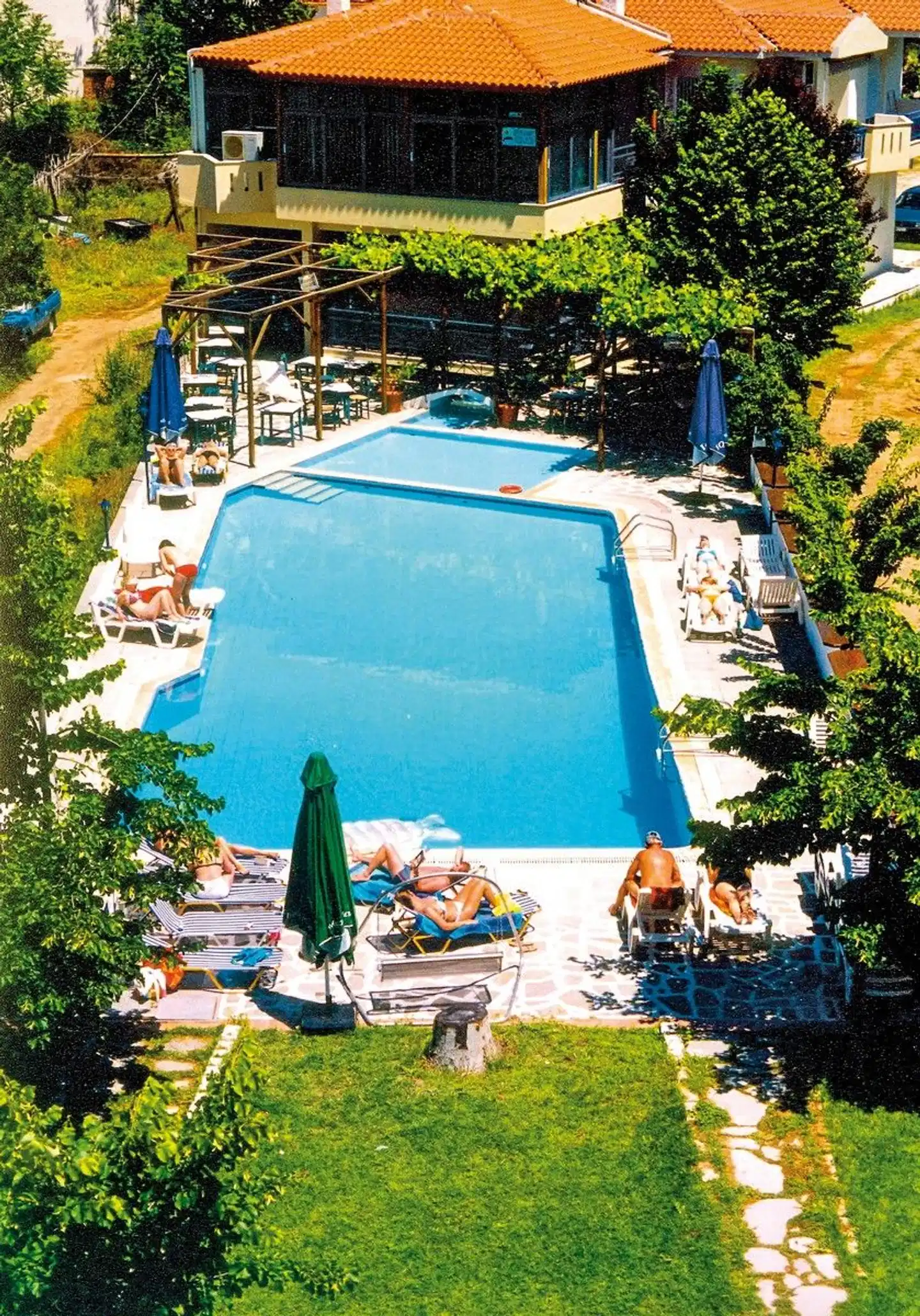 Thalassies Pool