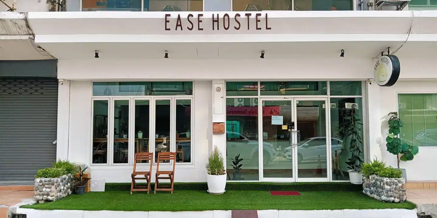 Ease Hostel Aussenansicht