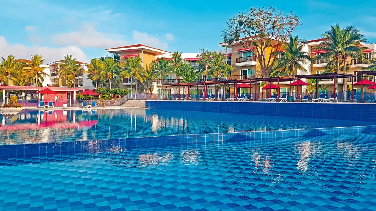 Decameron Barú Pool