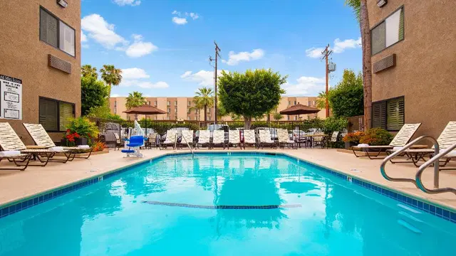 Best Western Plus Park Place Inn - Mini Suites Pool
