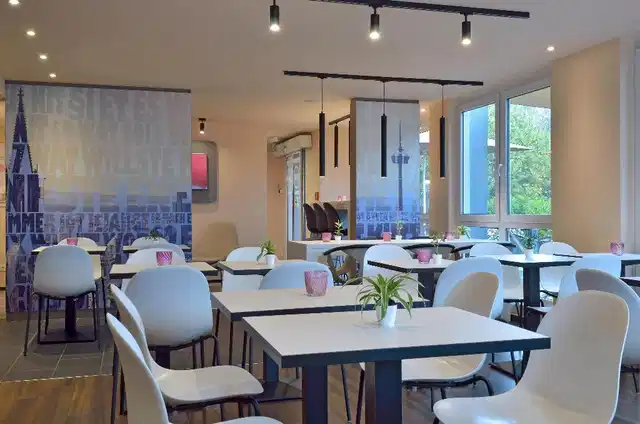 B&B Hotel Köln-West Restaurant