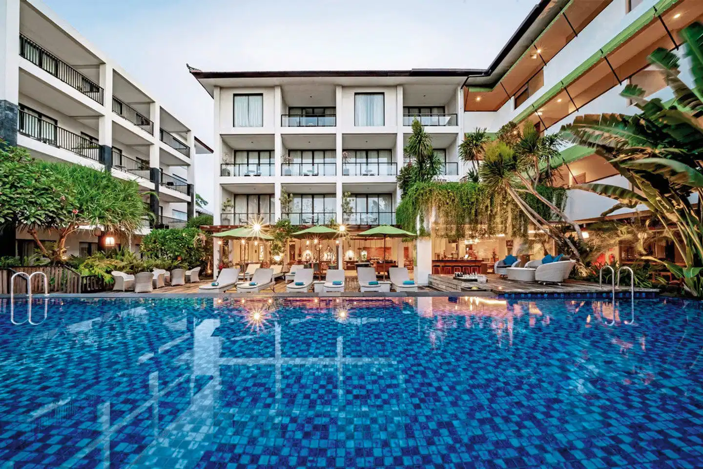 Taksu Sanur Hotel Aussenansicht