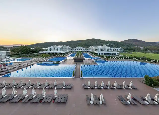 Korumar Ephesus Spa & Beach Resort Pool