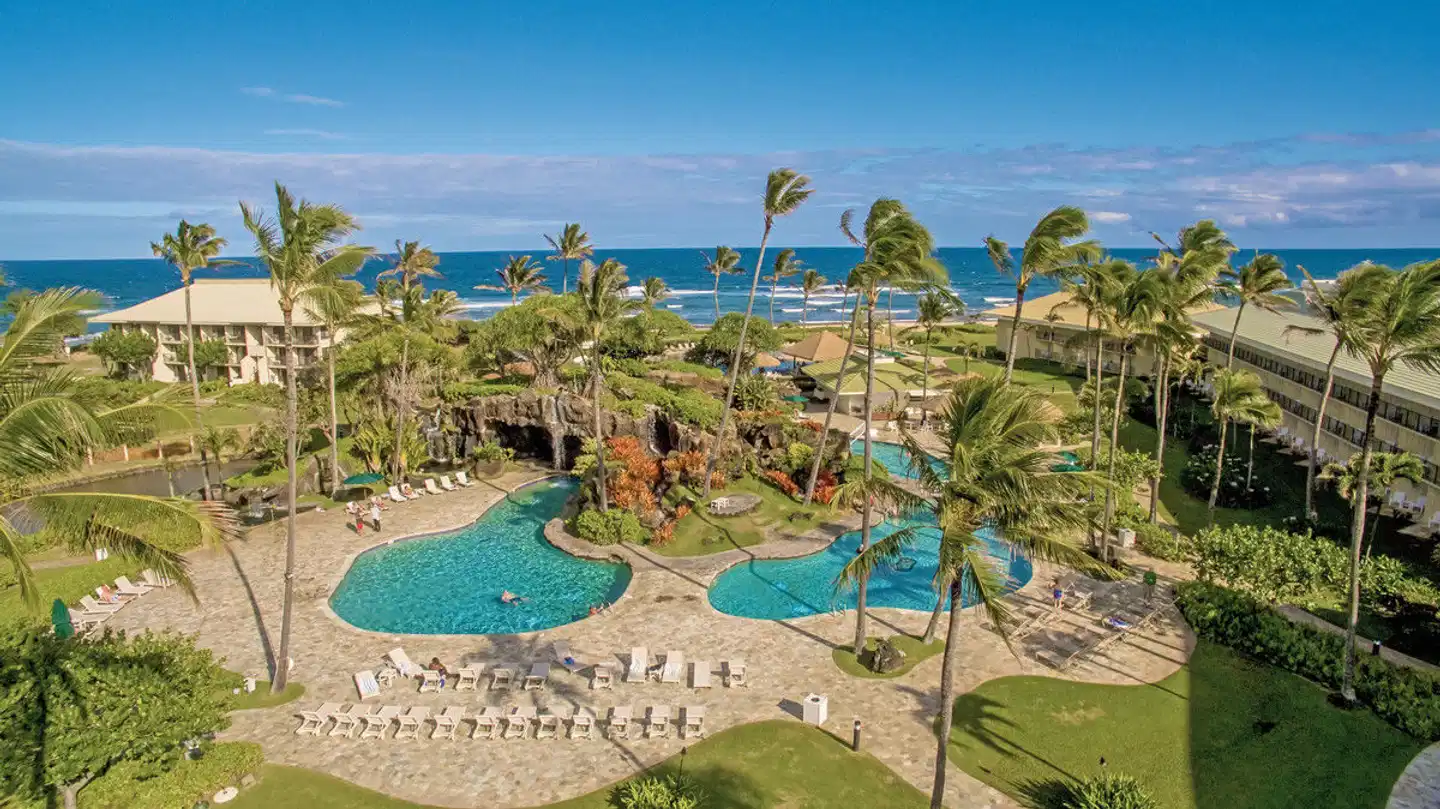Outrigger Kaua'i Beach Resort & Spa Strand