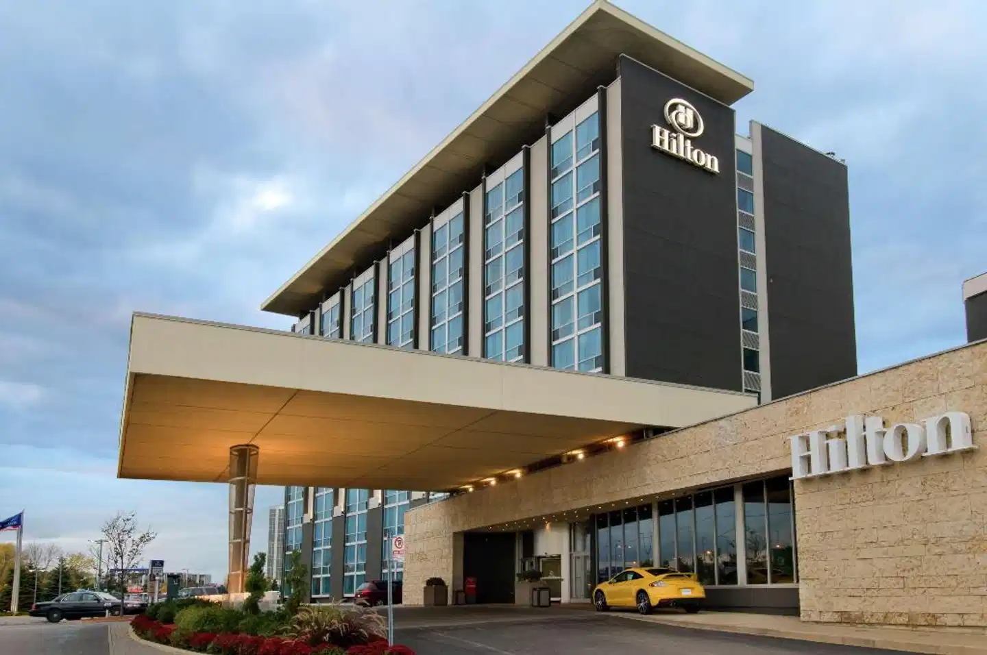 Hilton Toronto Airport Aussenansicht