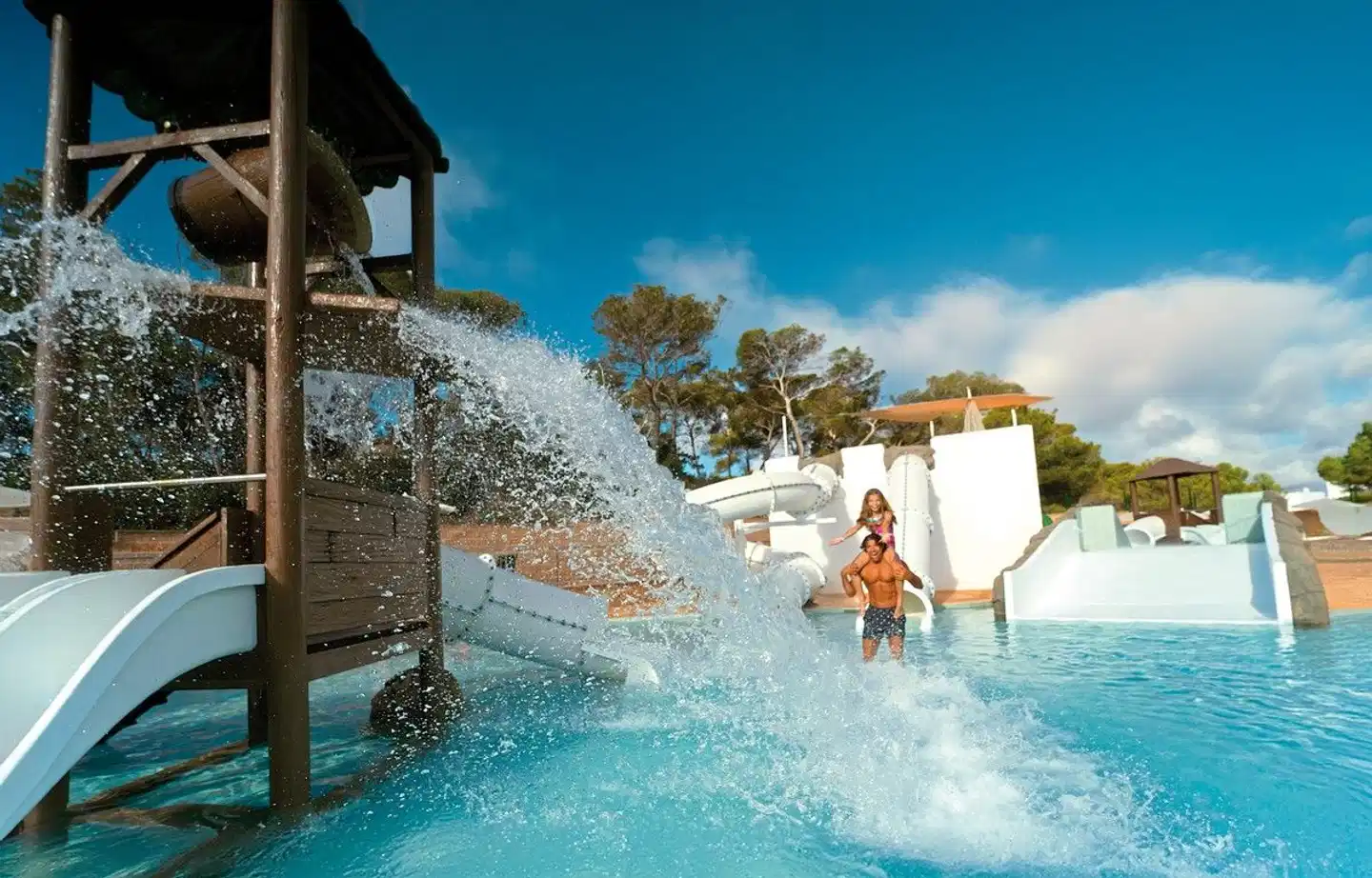 Calimera Fido Gardens Pool