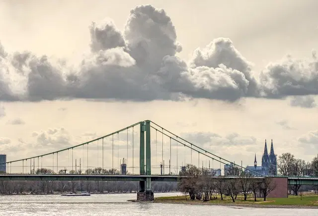 Holiday Inn Express Köln-Mülheim Sport und Entertainment