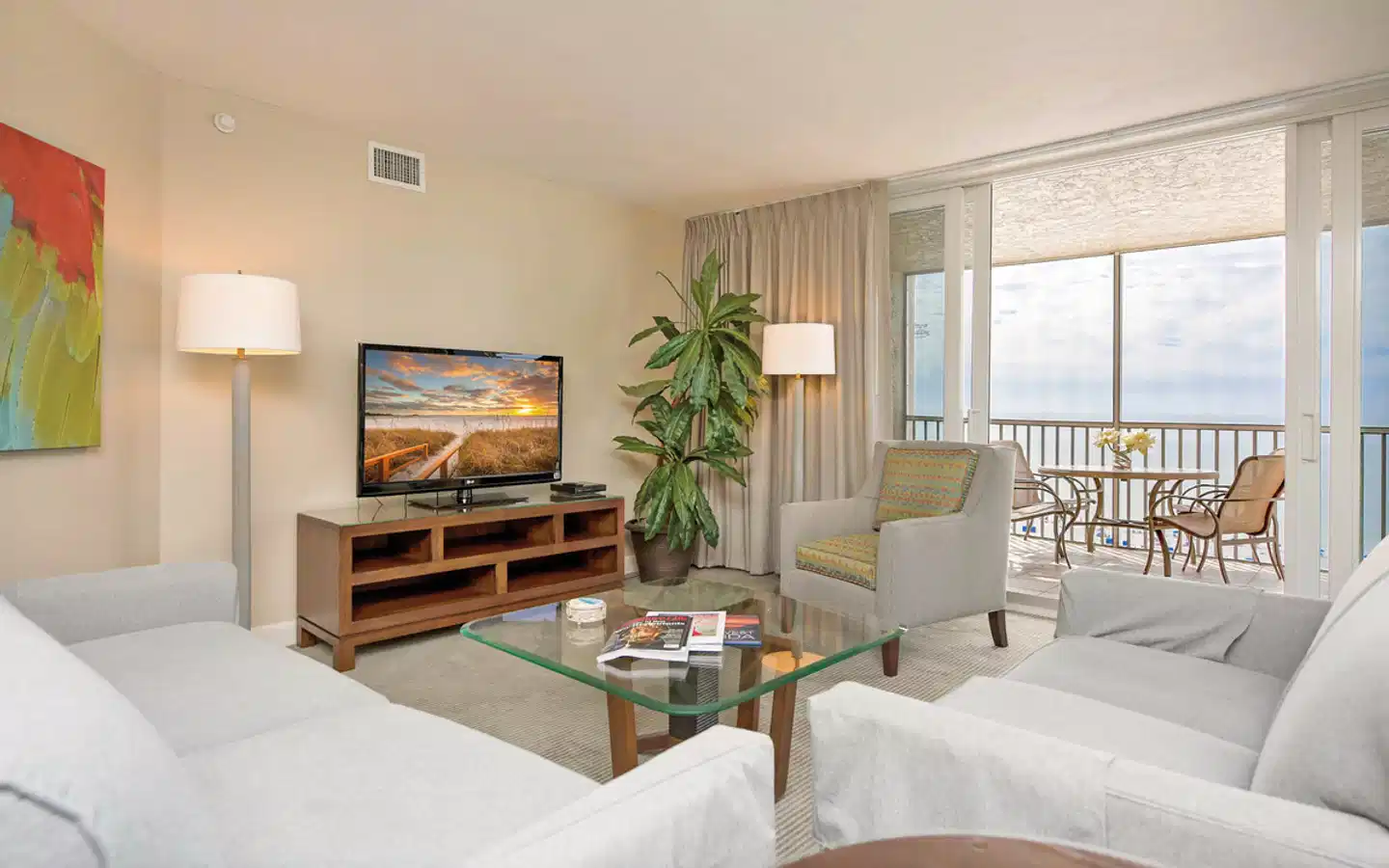 Gullwing Beach Resort Apartments Wohnbeispiel