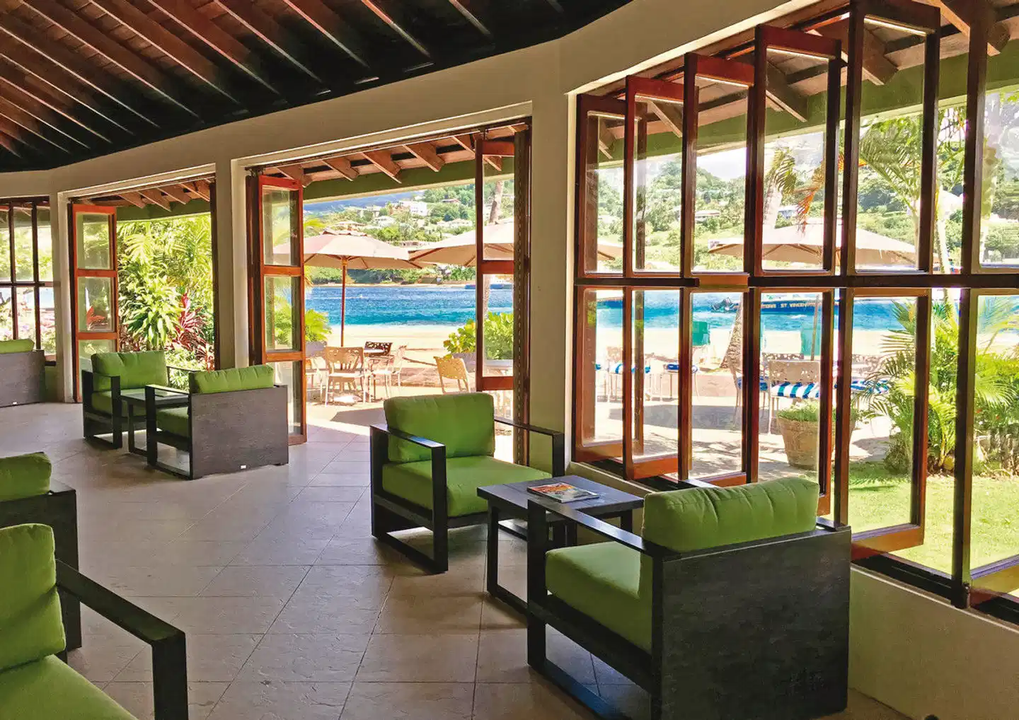 Young Island Terrasse