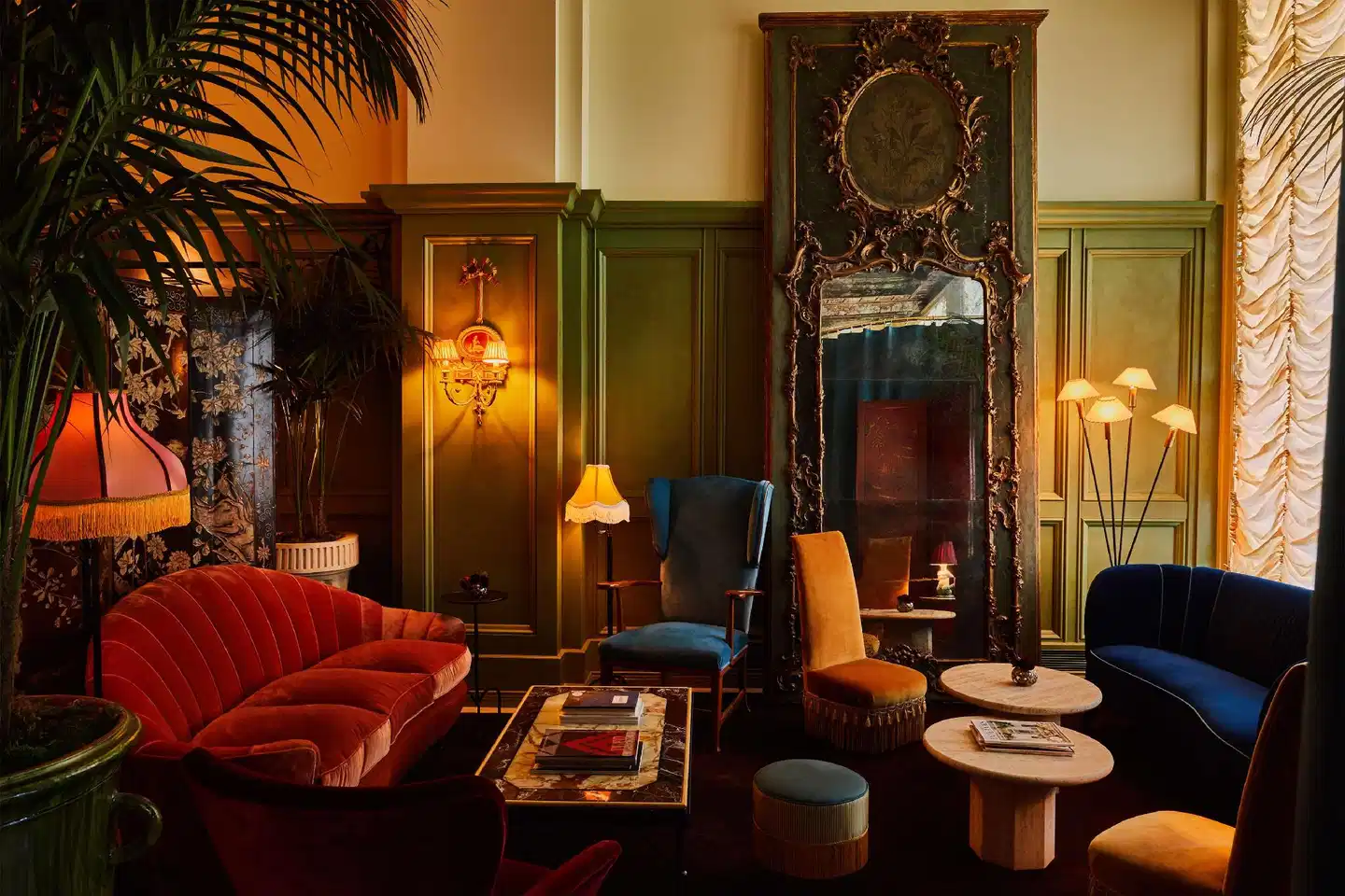 The Siren Hotel Lobby