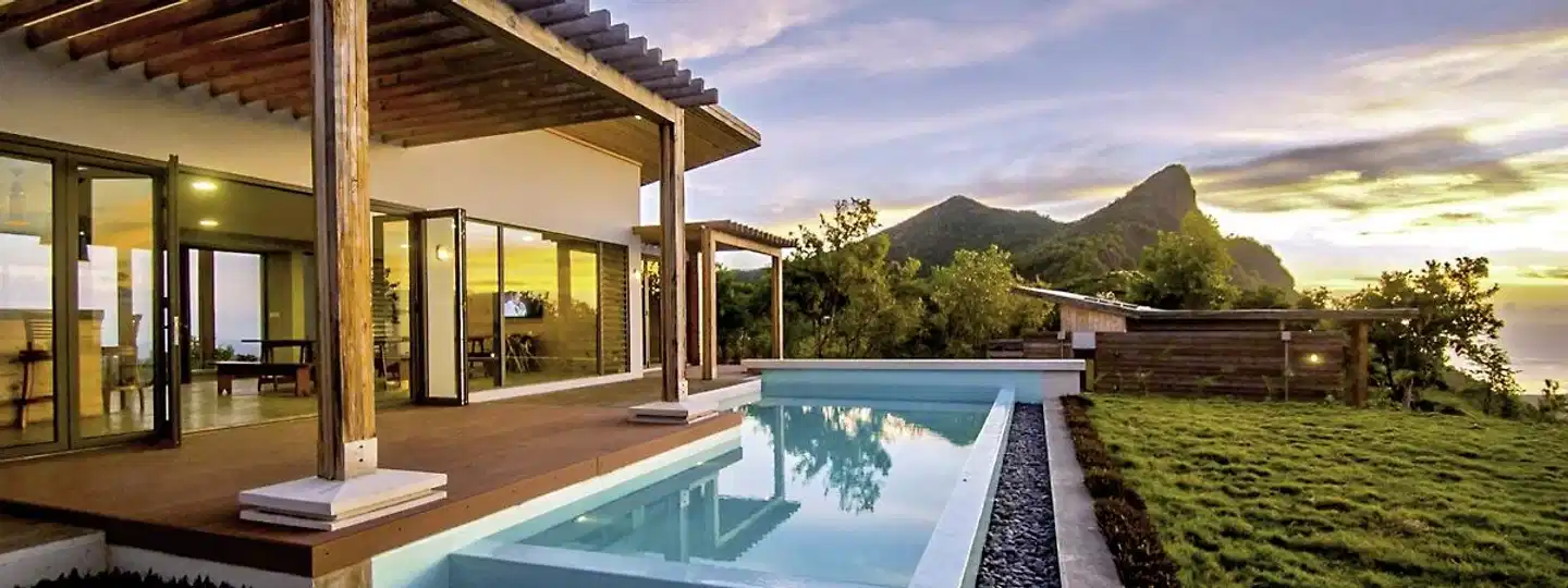 Chalets Chamarel Pool