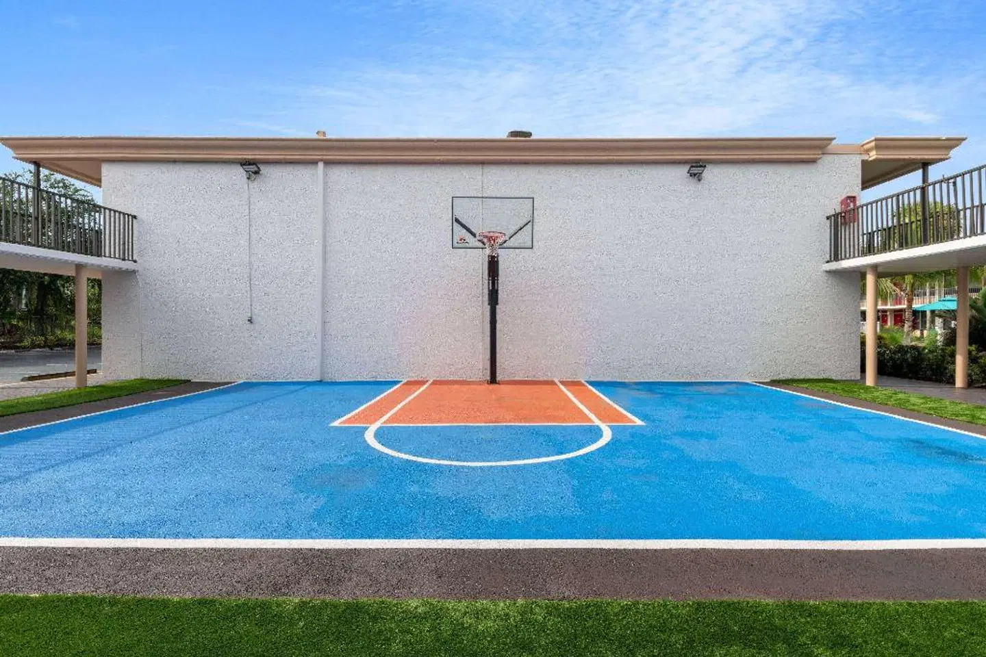 Ramada Gateway Hotel Kissimmee Pool