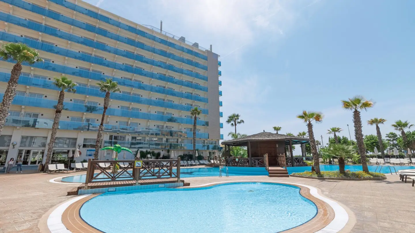 Golden Taurus Aquapark Resort Pool