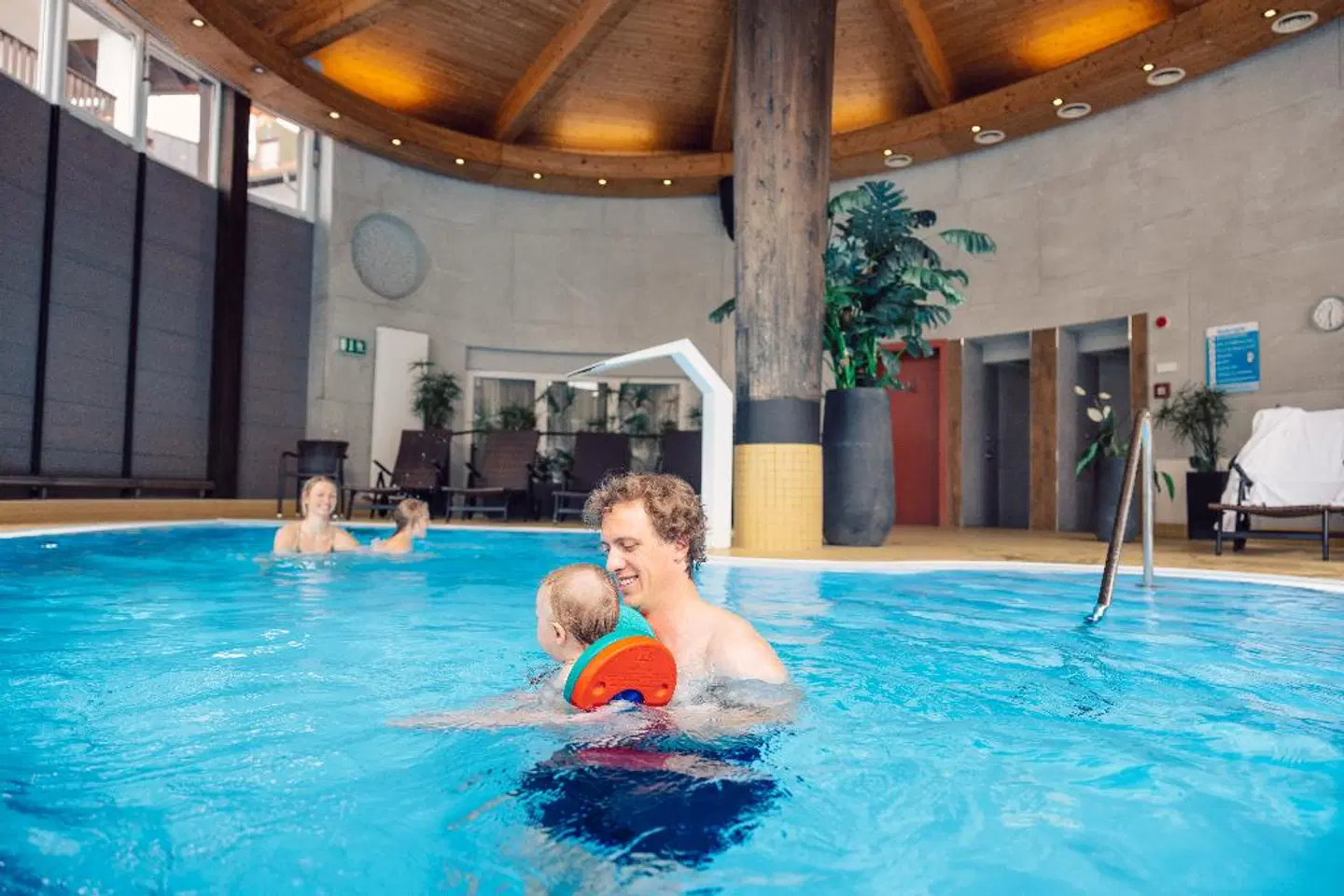 Bon Alpina Hallenbad