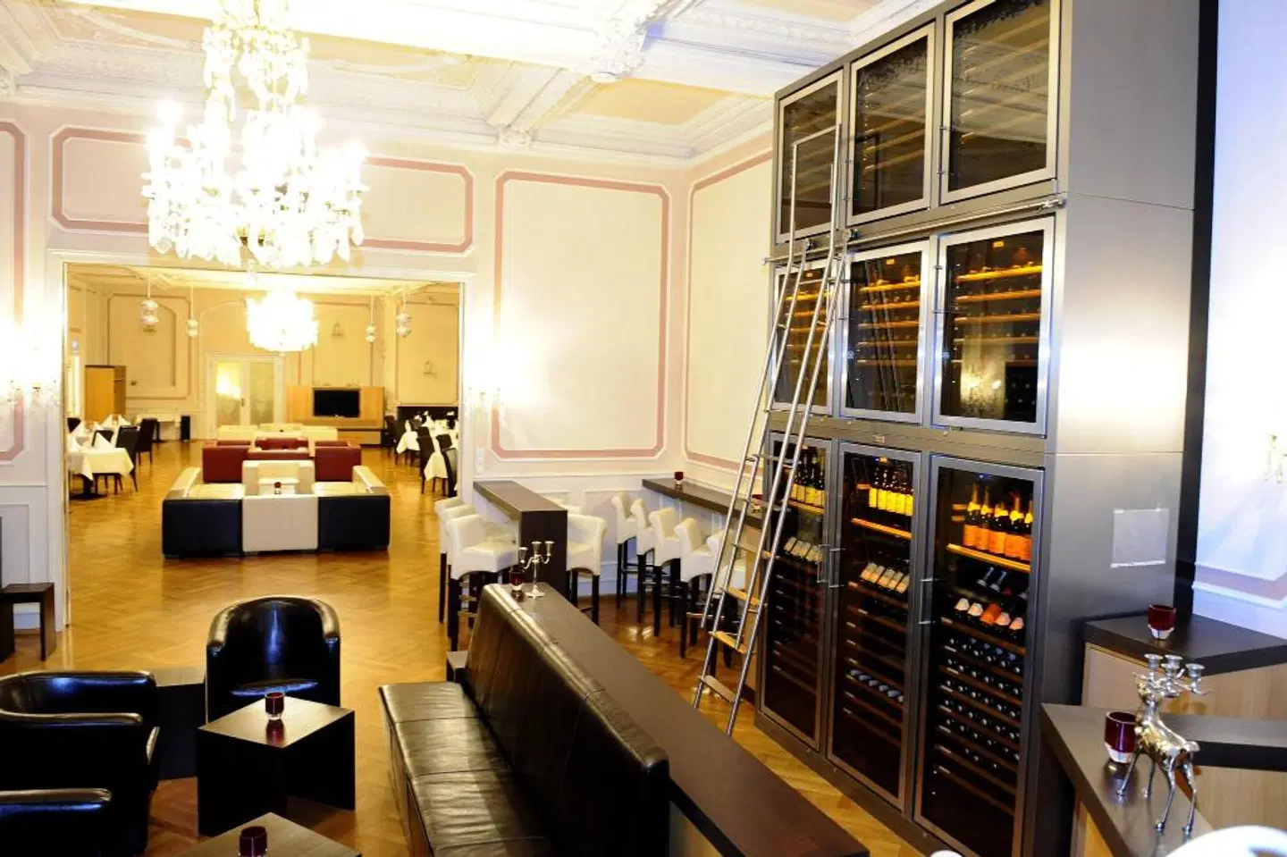 HELIOPARK Bad Hotel zum Hirsch Bar