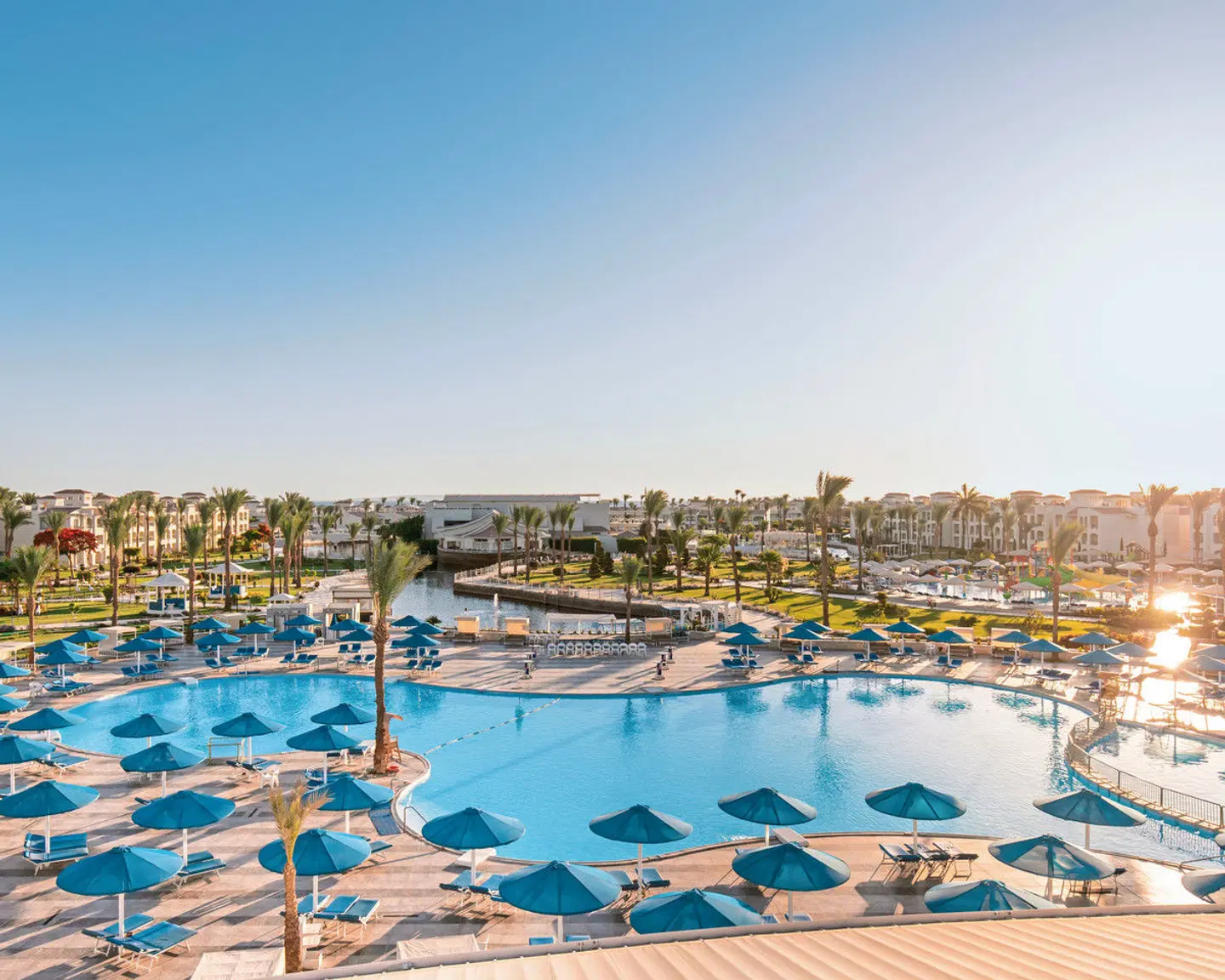 Pickalbatros Dana Beach Resort Pool