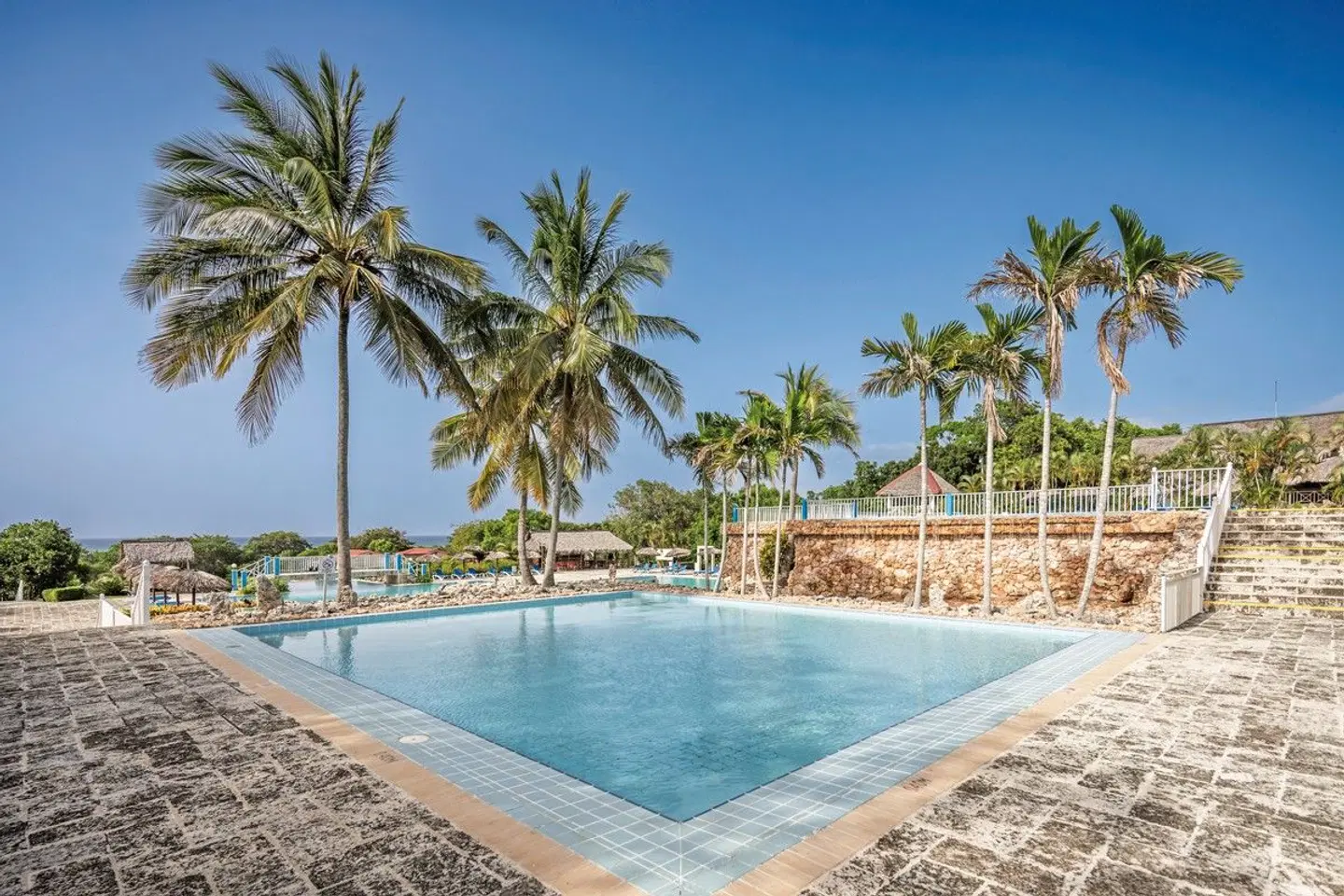 Sol Turquesa Beach Pool