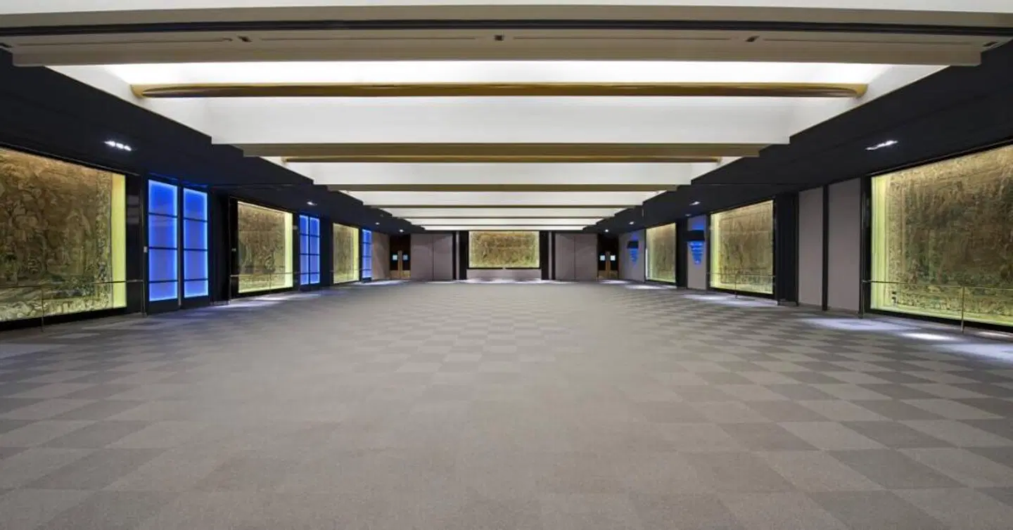 Meliá Castilla Lobby