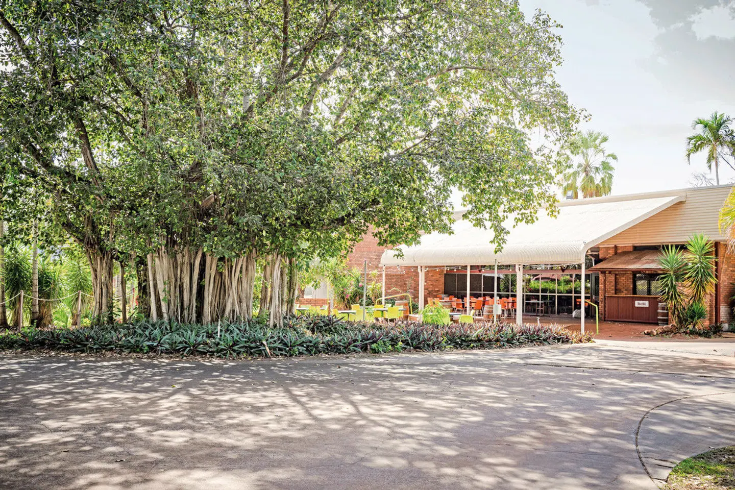 Contour Hotel Katherine Aussenansicht