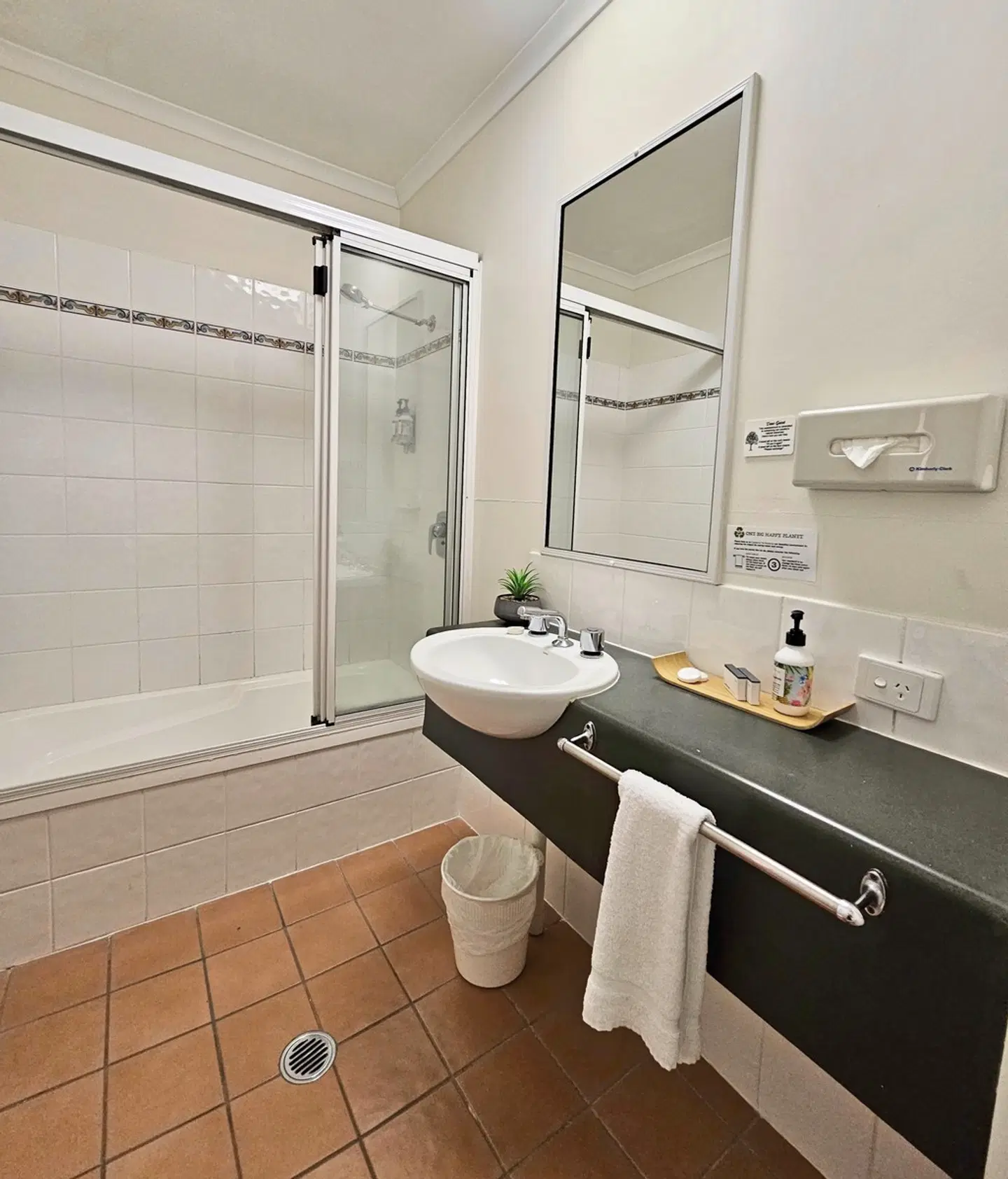 Coral Tree Inn Badezimmer