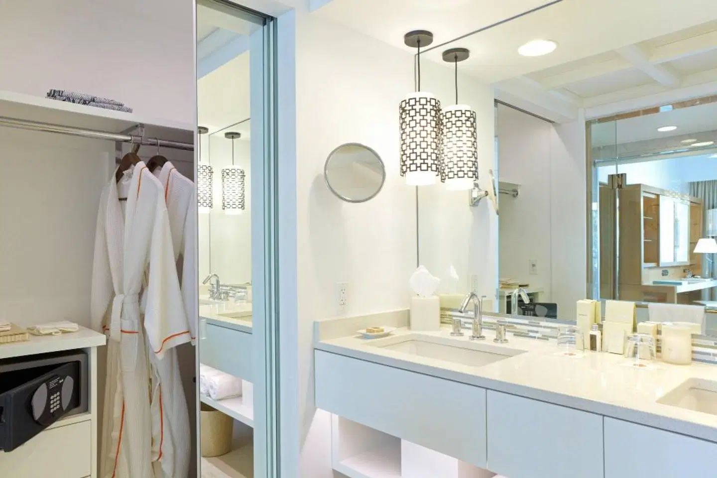 Mauna Kea Beach Hotel, Autograph Collection Badezimmer