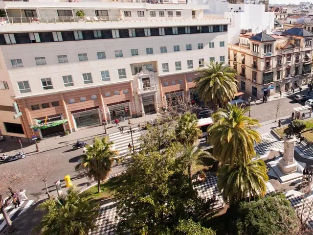 Derby Sevilla Aussenansicht