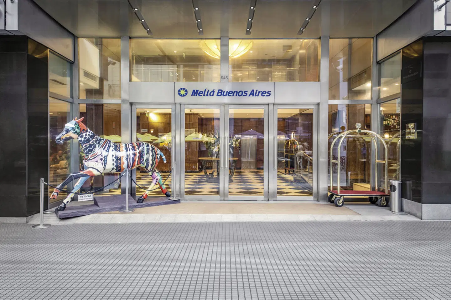 DoubleTree by Hilton Buenos Aires Aussenansicht