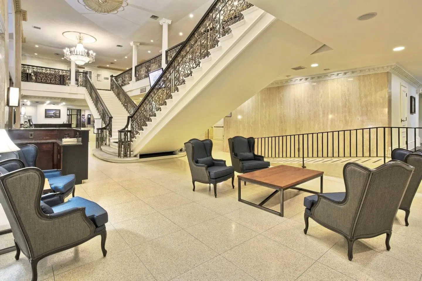 Crowne Plaza Fredericton Lord Beaverbrook Lobby