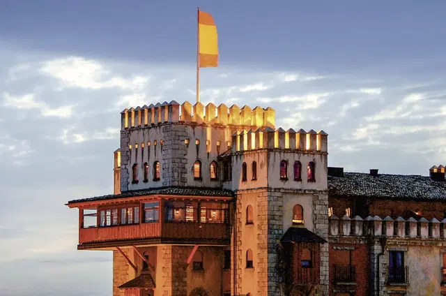 Burghotel Castillo Alcazar Aussenansicht