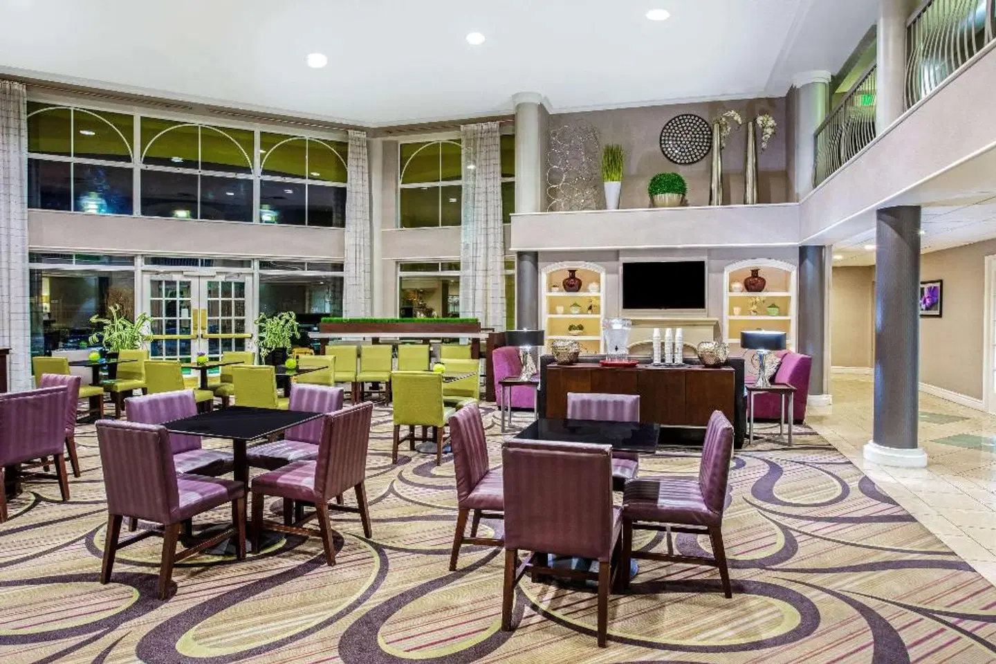 La Quinta Inn & Suites Tucson Airport Lobby